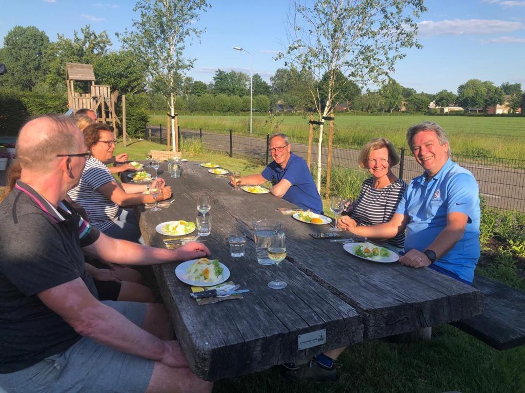 De Slaapfabriek Vakantiehuis En Trainingslocatie Teuge エクステリア 写真